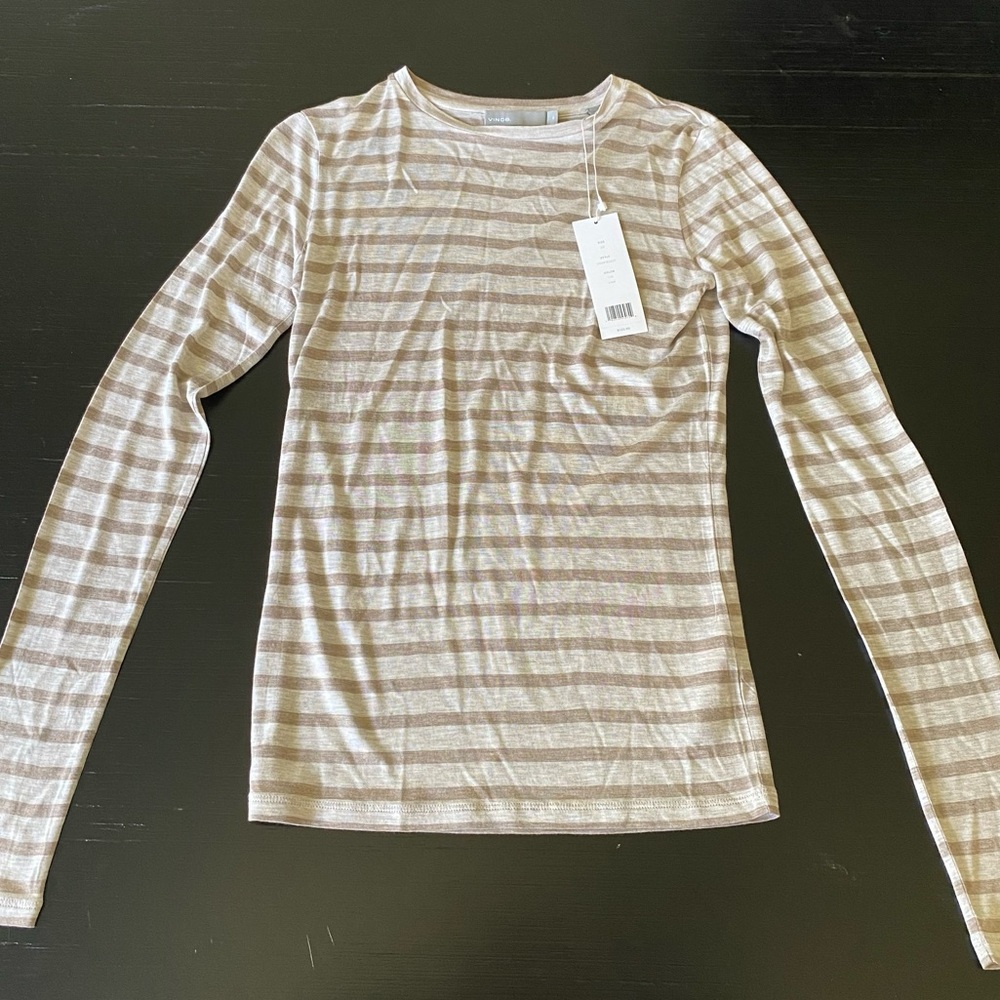 Vince. Soft Viscose Long Sleeve Top